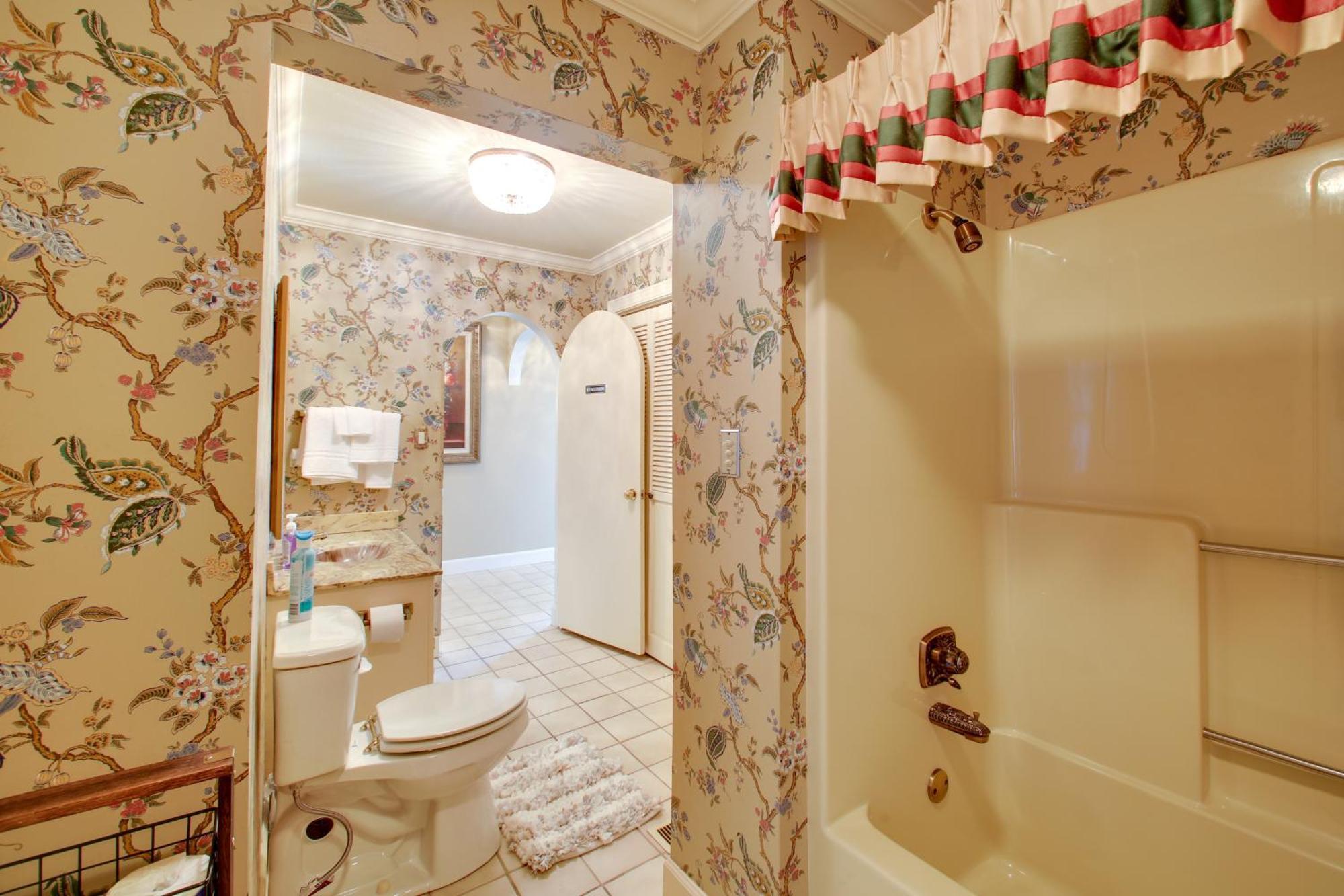 Hot Springs Home With Pool - Half Mile To Oaklawn! Exterior photo